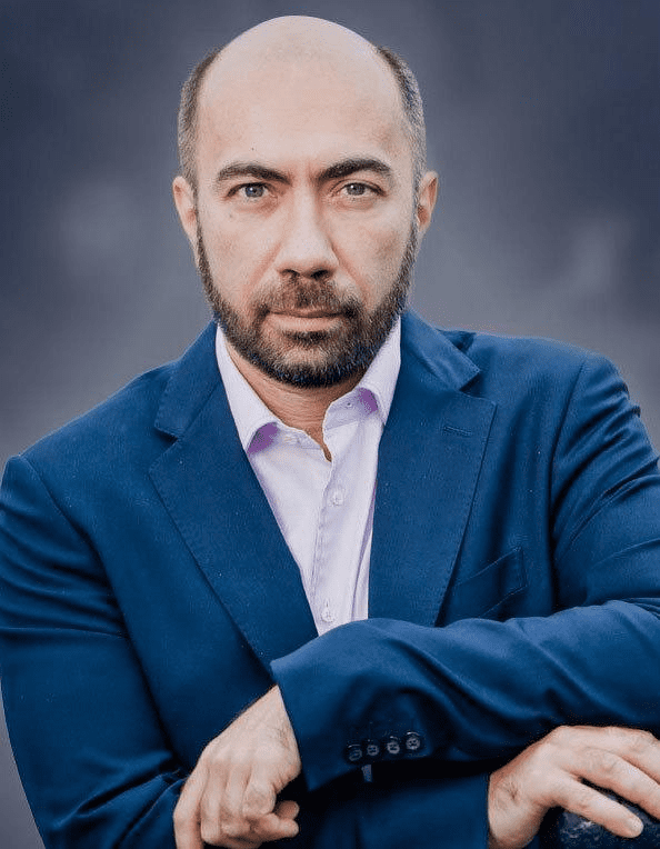 Константин Довлатов