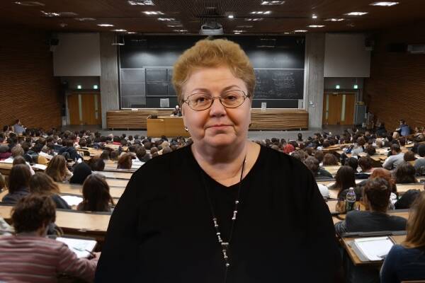 Учение с увлечением: ХХI век. Зачем нам учиться и как это делать с удовольствием [Прямая речь] [Елена Казакова]