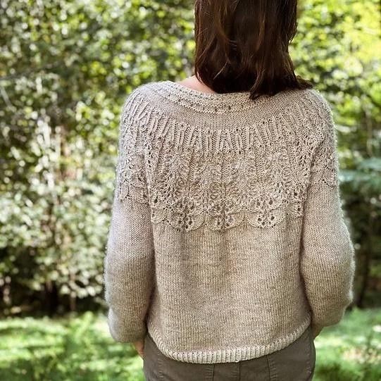 [Вязание] Вязаный пуловер с круглой ажурной кокеткой Ipazia [Вяжи.ру] [Knitting For Breakfast]