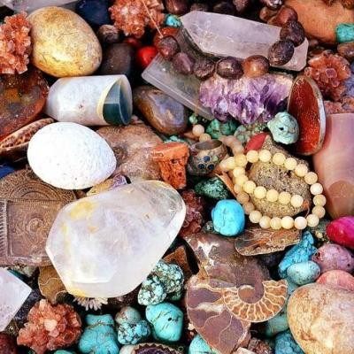 Камни, украшения-талисманы. Как превратить обычное украшение в сильный талисман своей жизни [Янина Шляпникова]