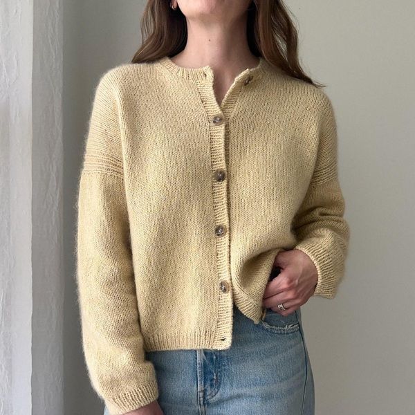 [Вязание] Вязаный спицами повседневный кардиган с японским плечом Port [Вяжи.ру] [Hailey Smedley]