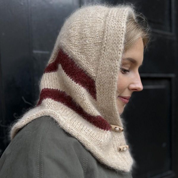 [Вязание] Стильный капюшон необычной конструкции Karen, вязаный спицами сверху [Вяжи.ру] [Norgardknitters]