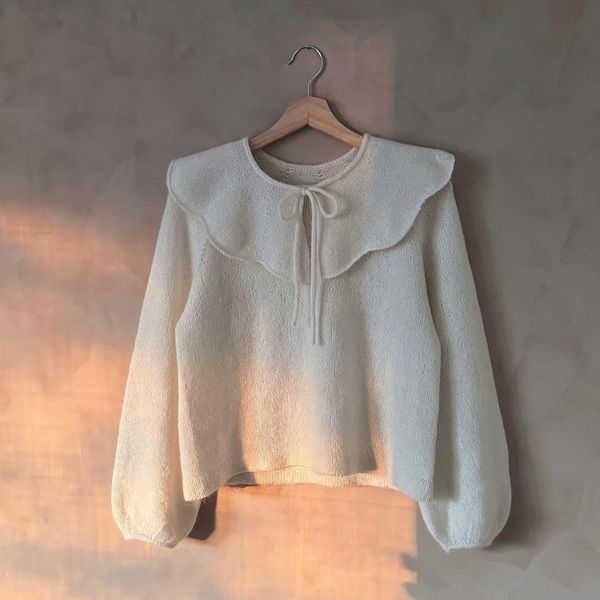 [Вязание] Вязаная спицами блуза с накладным воротничком Klara Blouse [Вяжи.ру]