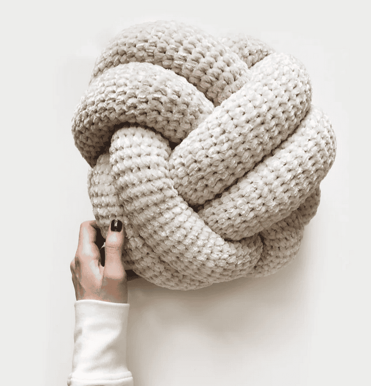 [Debrosse] Подушка Маре (2025)