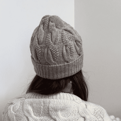 [Вязание] Красивая шапка косами Pearl, вязаная спицами о[Вязание] Красивая шапка косами Pearl, вязаная спицами от макушки [Вяжи.ру] [Magdalena Parker]