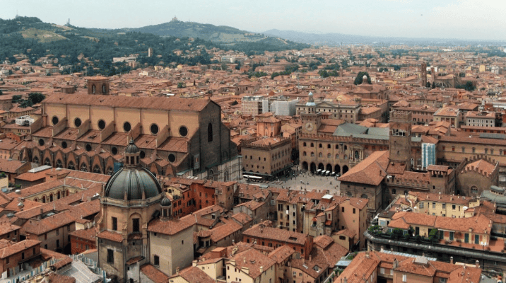 Палаццо, соборы, виллы: архитектура Модены и Болоньи [Музеи Кремля] [Елизавета Титова]