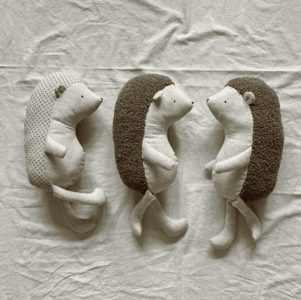 [Gala Palle] [Елена Павленко] Выкройка ежиков Эмиль и Валентин с мастер-классом по пошиву (2026)